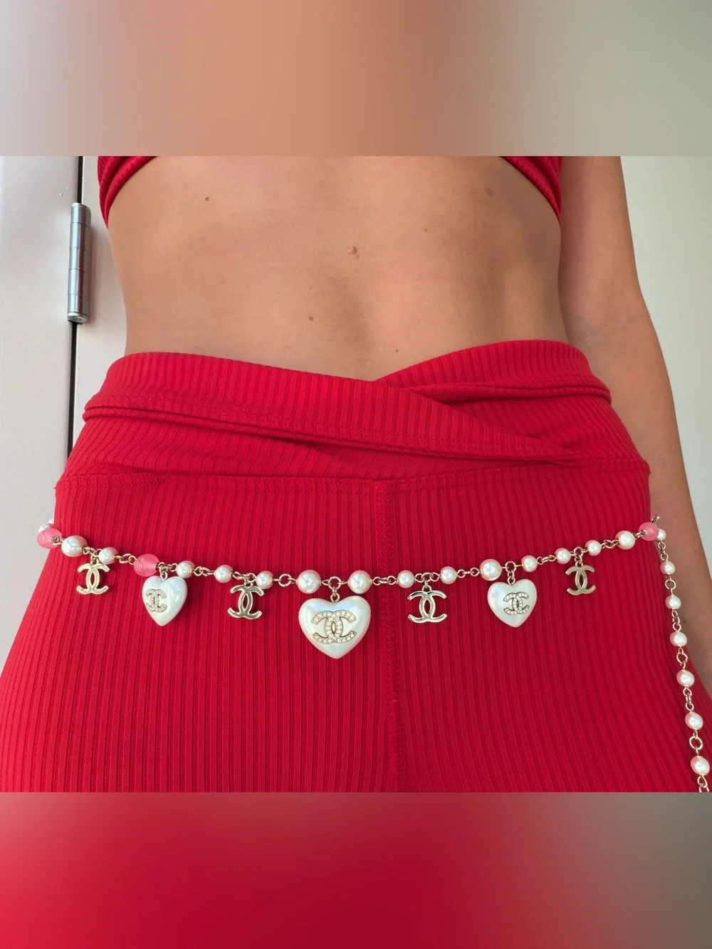 CHANEL Pink and White Pearl Heart Charm Belt